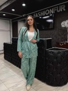 Костюм, жакет и брюки 